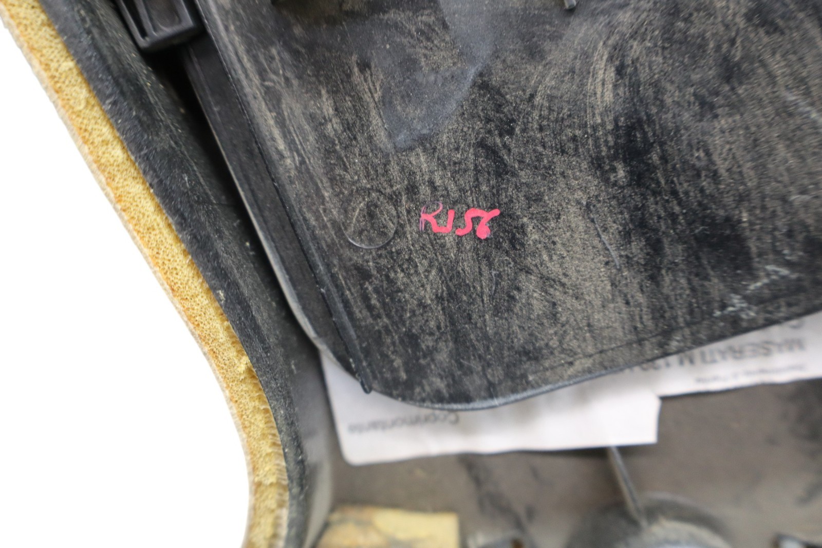 03-13 Maserati Quattroporte Right Passenger B-Pillar Cover Trim 68215800 Oem