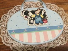 CAW OVAL HANGING, LACE  BABY ROOM