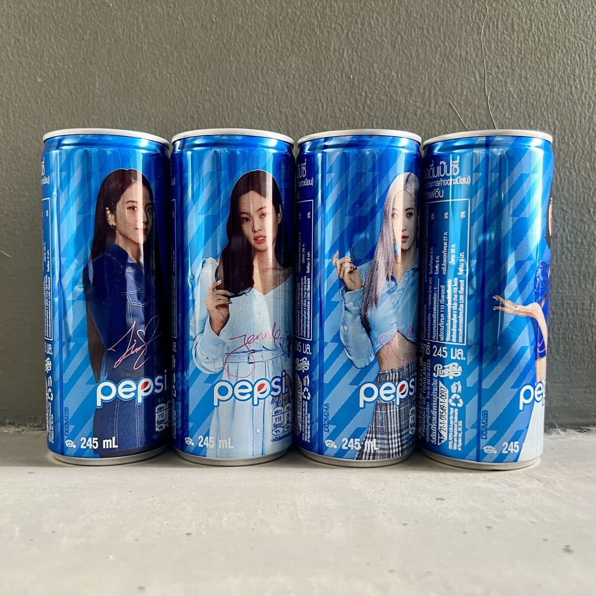 PEPSI x BLACKPINK Blue Limited Edition 245ml Collectible Cans Full
