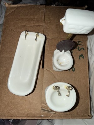 Vintage Doll House Miniatures Ceramic Bathtub Toilet Pedestal Sink Bathroom Set