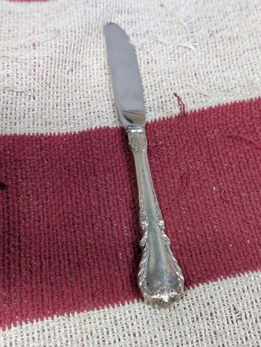 Wallace 6 1/2” Butter Knife Sterling Handle & Stainless Blade Melanie