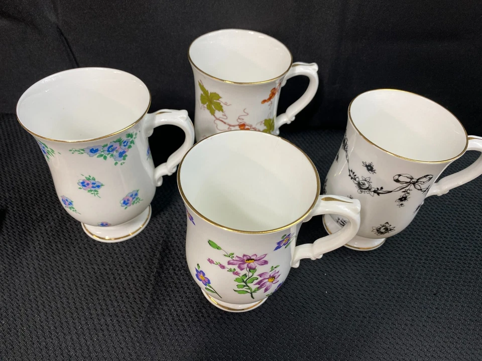 Juego de 4 Diseños ~ Tazas Pedestal Royal Victoria "FLORAL" ~ 4 5/8" Alto Foto 4 de 4