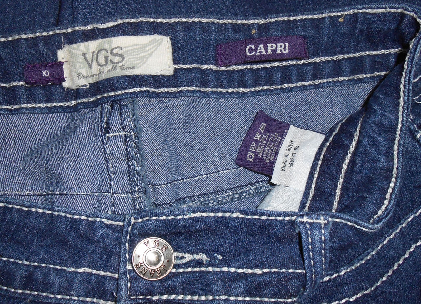 VGS by VIGOSS CAPRI JEANS - Size 10 x 19 Uncuffed - VERY NICE