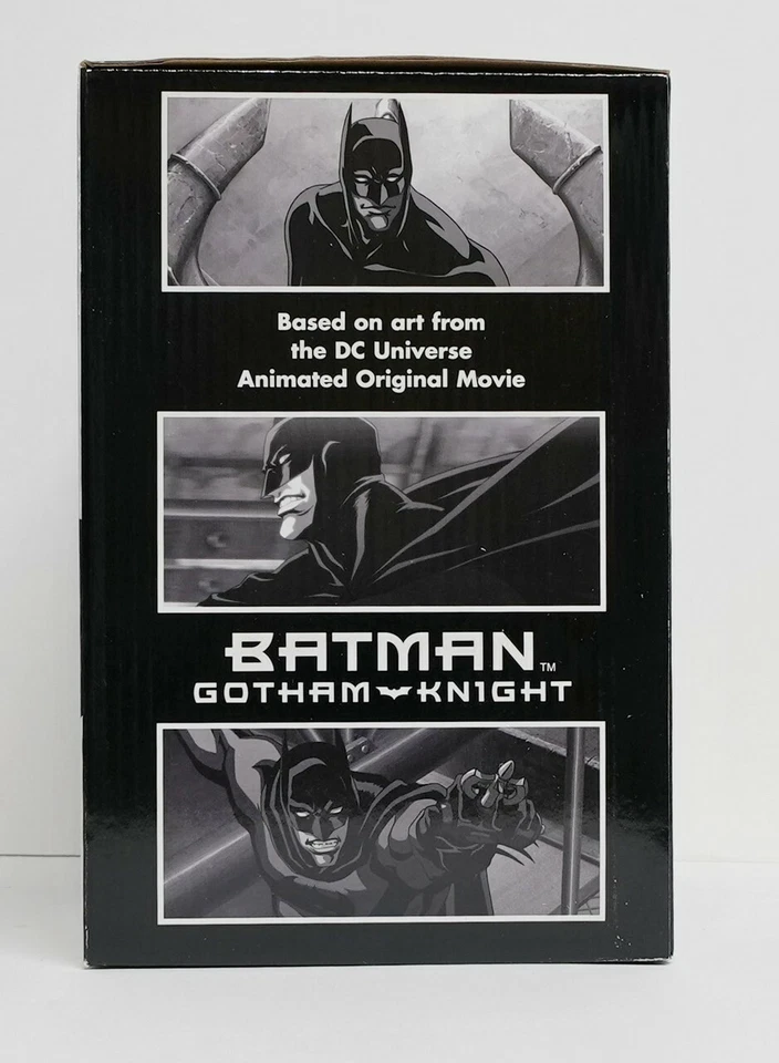 Batman Black and White Statue Gotham Knight 2 Batman low 200 of 3500 MIB - Image 4 of 4