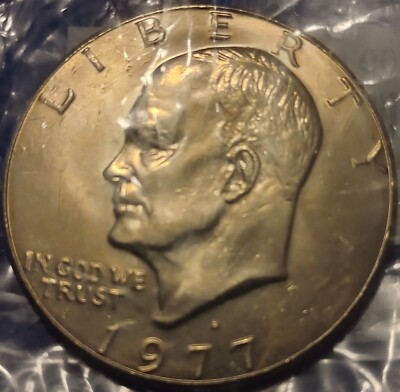 1977 D Eisenhower Dollar From US Mint Set in Cello - Brilliant Uncirculated Ike