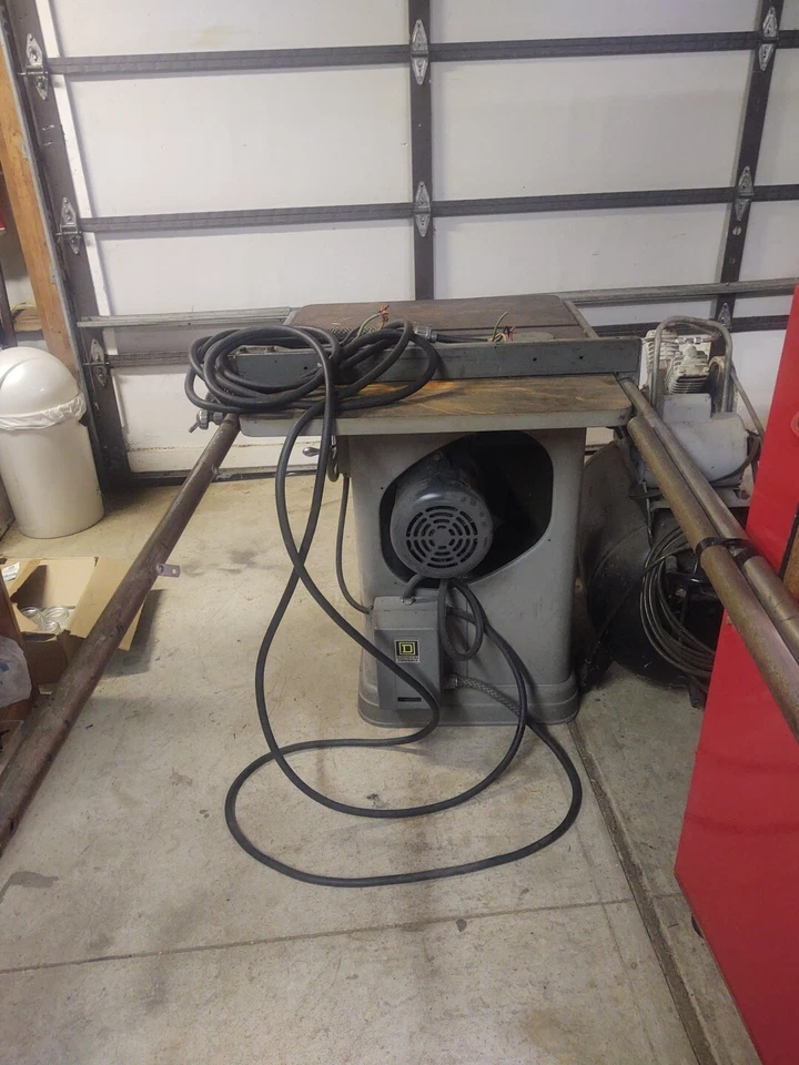 1951 Vintage Delta Unisaw - Image 2 of 4