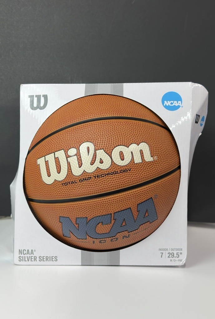 Wilson NCAA Silver Series Basketball 29.5 Size 7 Composite Leather