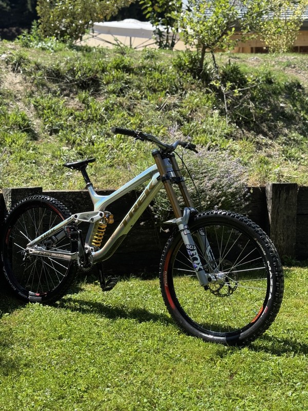 Used Downhill Bikes for Sale UK | Cranxs - Cranxs | Cranxs