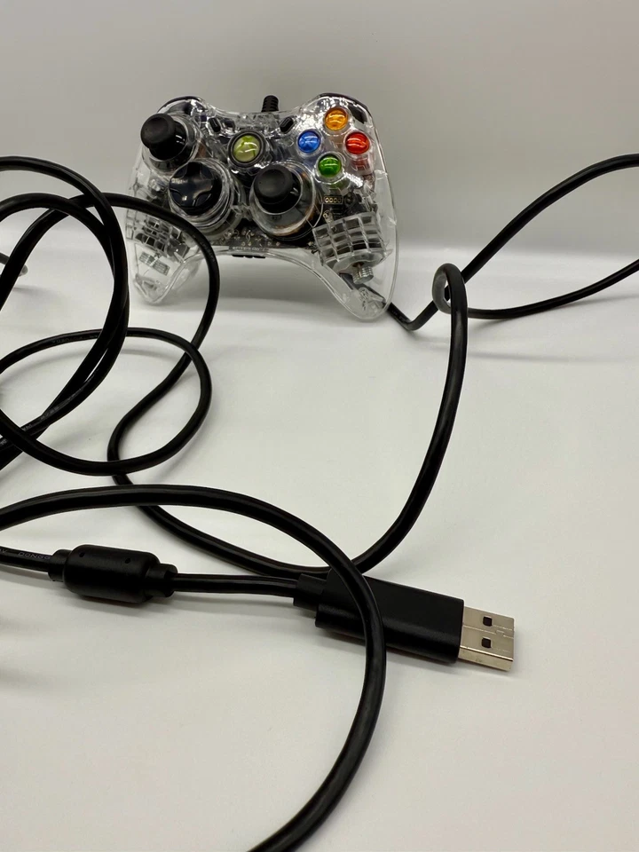 Microsoft Original XBOX 360 Afterglow Wired Clear Controller - Image 4 of 4