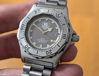 TAG Heuer Professional 3000 Quartz 200M Black Dial Men