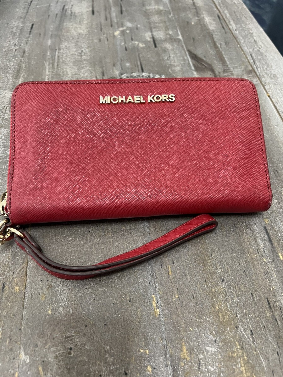 Michael Kors Jet Set Travel Continental Red Zip Around  display picture 3