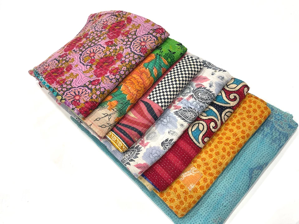 Lote al por mayor de tela de algodón puro edredón Kantha vintage estampado floral Kantha tiro Foto 4 de 4