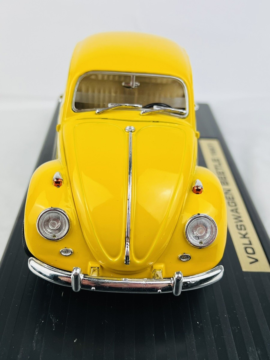 ROAD LEGENDS Diecast 1:18 1967 Yellow Volkswagen Beetle