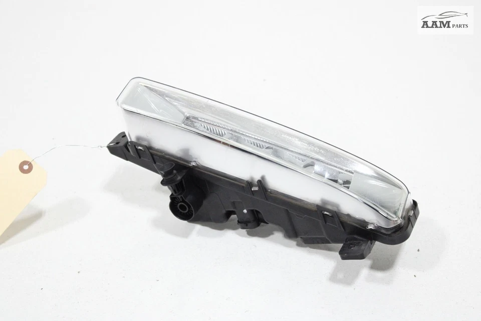 2017-2019 BMW 530I G30 FRONT LEFT DRIVER SIDE FOG LIGHT LAMP 63177349131 OEM - Image 2 of 4