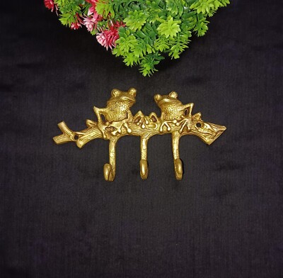Frog Buddies Sitting on Tree Wall Hook Brass Funny Frog Design Wall Hanger CA603