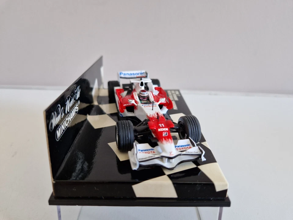 Minichamps 1/43 Toyota TF107 J. Trulli - Showcar 2008 - 400080081 - Immagine 2 di 4