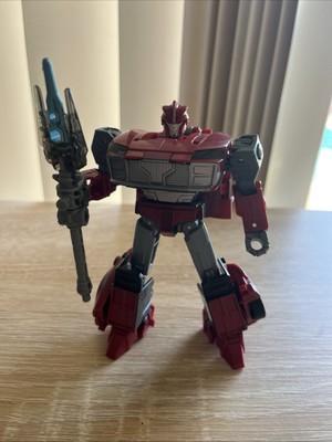 Transformers Legacy KNOCKOUT COMPLETE