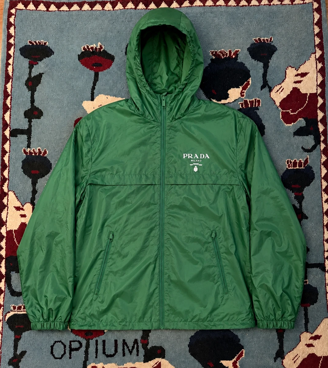 【超希少】 プラダ 90年代 ブラックナイロン パテッドジャケット PRADA Nylon Outer Shell Coats, Jackets & Vests for Men for Sale