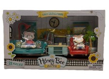 Honey Bee Acres Cozy Living Room Playset 28 Pieces Dollhouse Furniture NEW