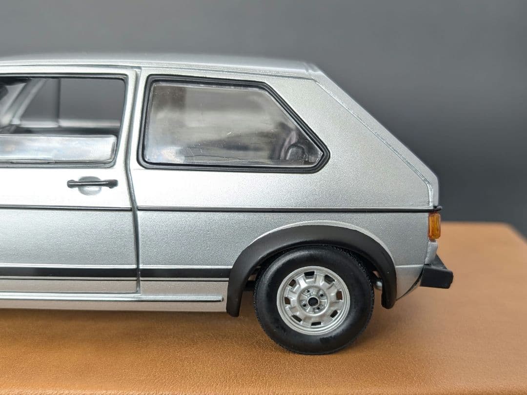 Sunstar 1/18 VW Golf GTI Nakazawa Collection with Opening Doors