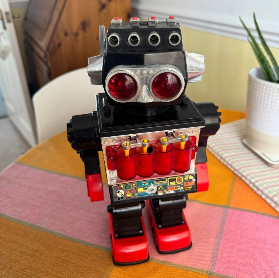 Sentinel the 13" Giant Walking Robot Spares or Repairs Horikawa Kamco - Image 1 of 4