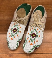Antique Native American Beaded Blackfoot Moccasins 1900s String Sewn Pictorial