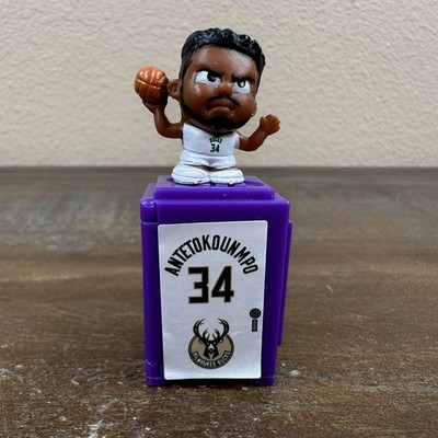2023 NBA TeenyMates Giannis Antetokoumpo Series 8 Milwaukee Bucks & Mini Locker