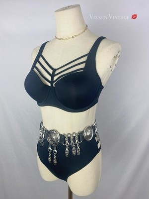 UNDRESSED BY MARLIES DEKKERS 'LEADING STRINGS PLUNGE BALCONY' BRA & THONG SET