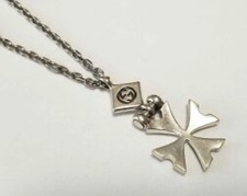 Gucci Cross Pendant Necklace - Silver 