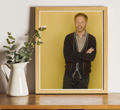 Modern Family Jesse Tyler Ferguson : 10''x8'' Professional Photo