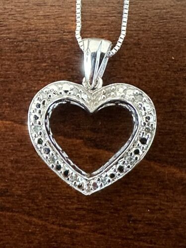 White Gold Diamond Filigree Heart Necklace