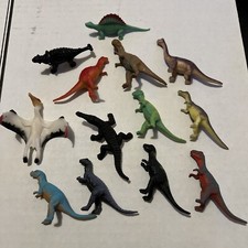 toy dinosaurs lot Of 13