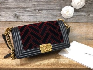 boy chanel clutch