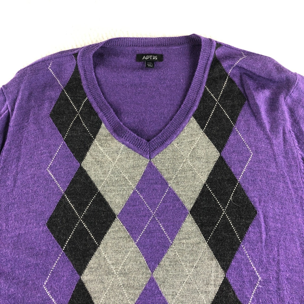 APT.9 Mens Merino Wool Blend Sweater Sz 2XL Purple Argyle V-Neck APT.9 Mens Merino Wool Blend Sweater Sz 2XL Purple Argyle V-Neck