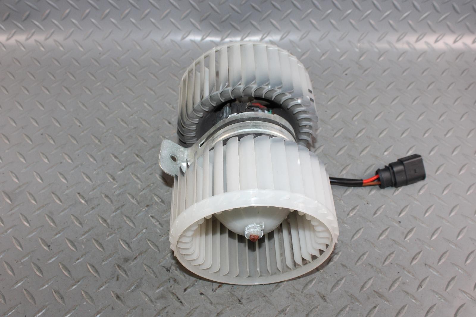 Bentley Continental GT 2004-2019 A/c unit