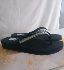YELLOW BOX Zemily Sandals Flip Flops Bejeweled Rhinestones Bling Sz 6 Blk