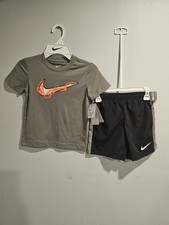 New Boys Nike T Shirt And Short Set Size 4