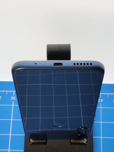 Motorola E 7th Gen. 2020 XT2052-1 32GB - US Cellular Network - Blue - Very Good - Picture 6 of 8