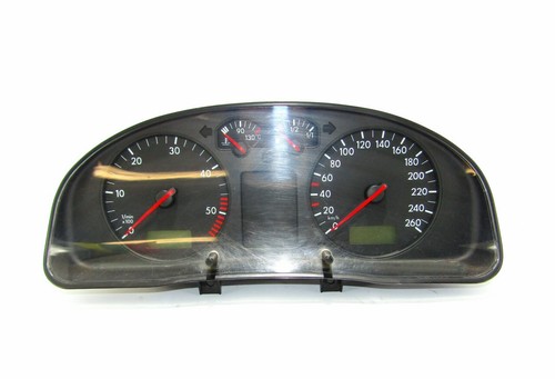 VW Passat B5 3B 1.9 Diesel Tacho CLUSTER Tacho instrument speedometer 3b0920802a