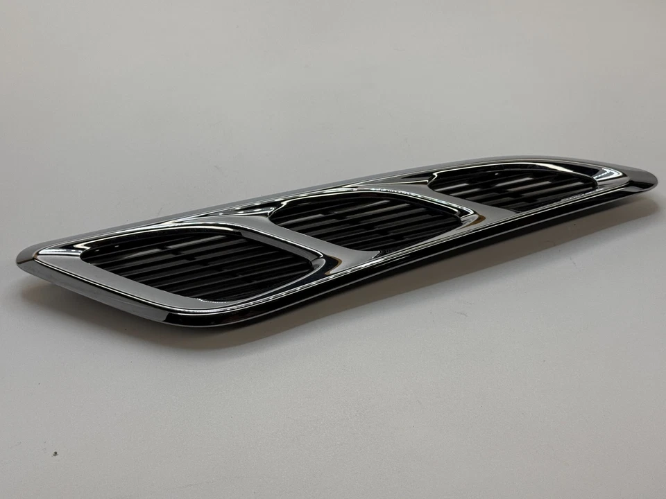 OEM 11-17 Infiniti QX56 QX80 Guardabarros lateral derecho del pasajero moldura rejilla de ventilación de aire Foto 3 de 4