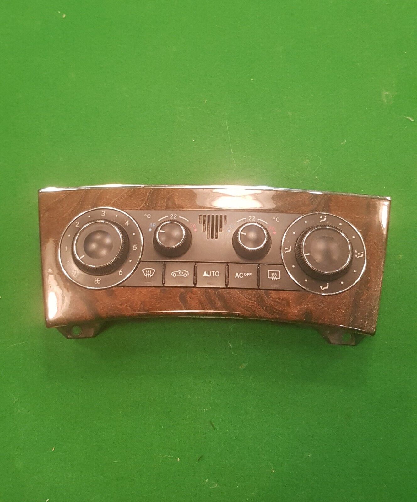 Picture 1 of 8