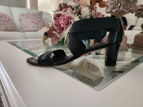 Stuart Weitzman Sandals Womens Black Patent Leather Criss Cross Strap Shoe Sz 8 - Picture 3 of 14