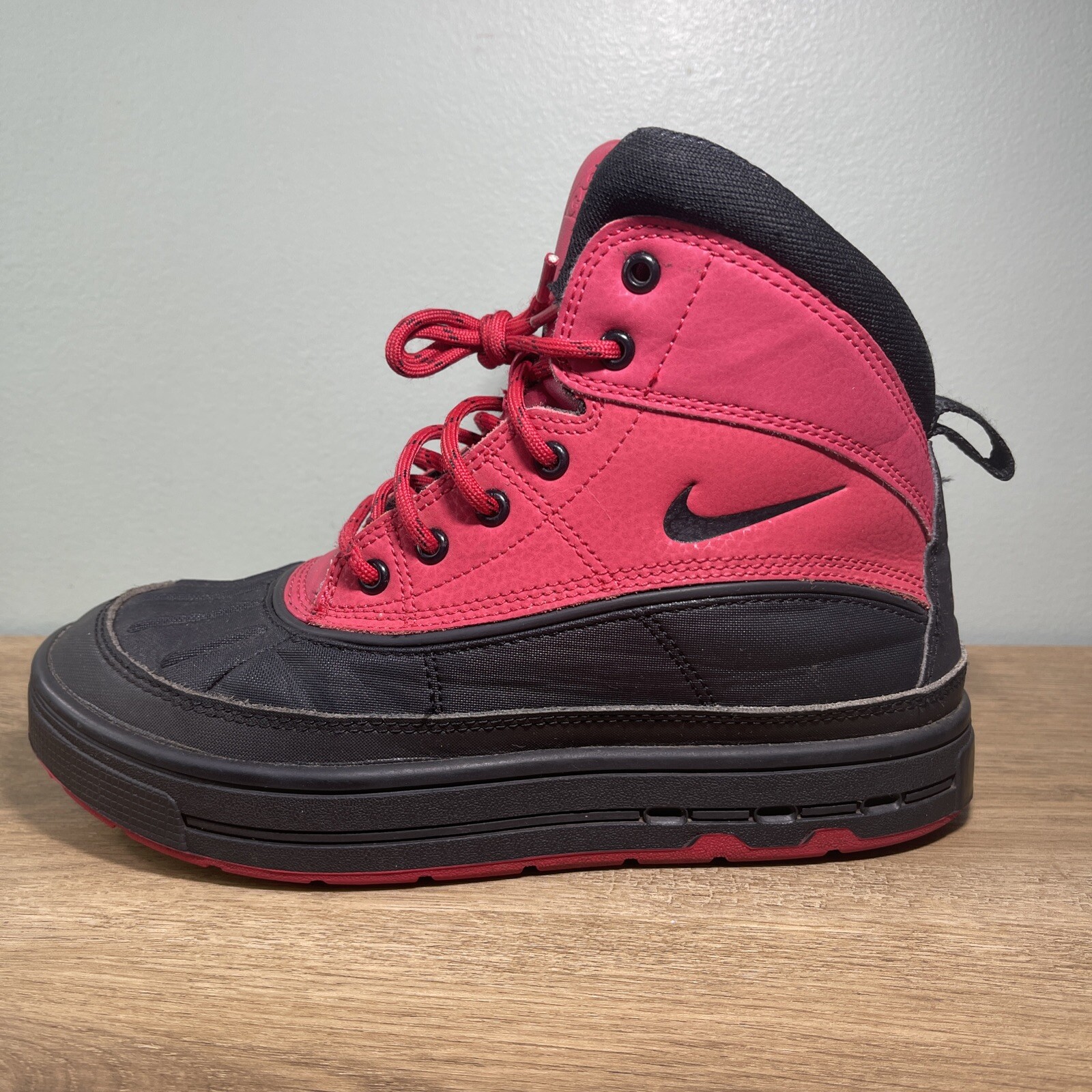 Nike ACG Woodside 2 High Big Kids Boots 