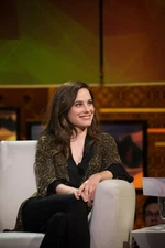 Caroline Dhavernas 8X10 Glossy Photo Picture   CD2