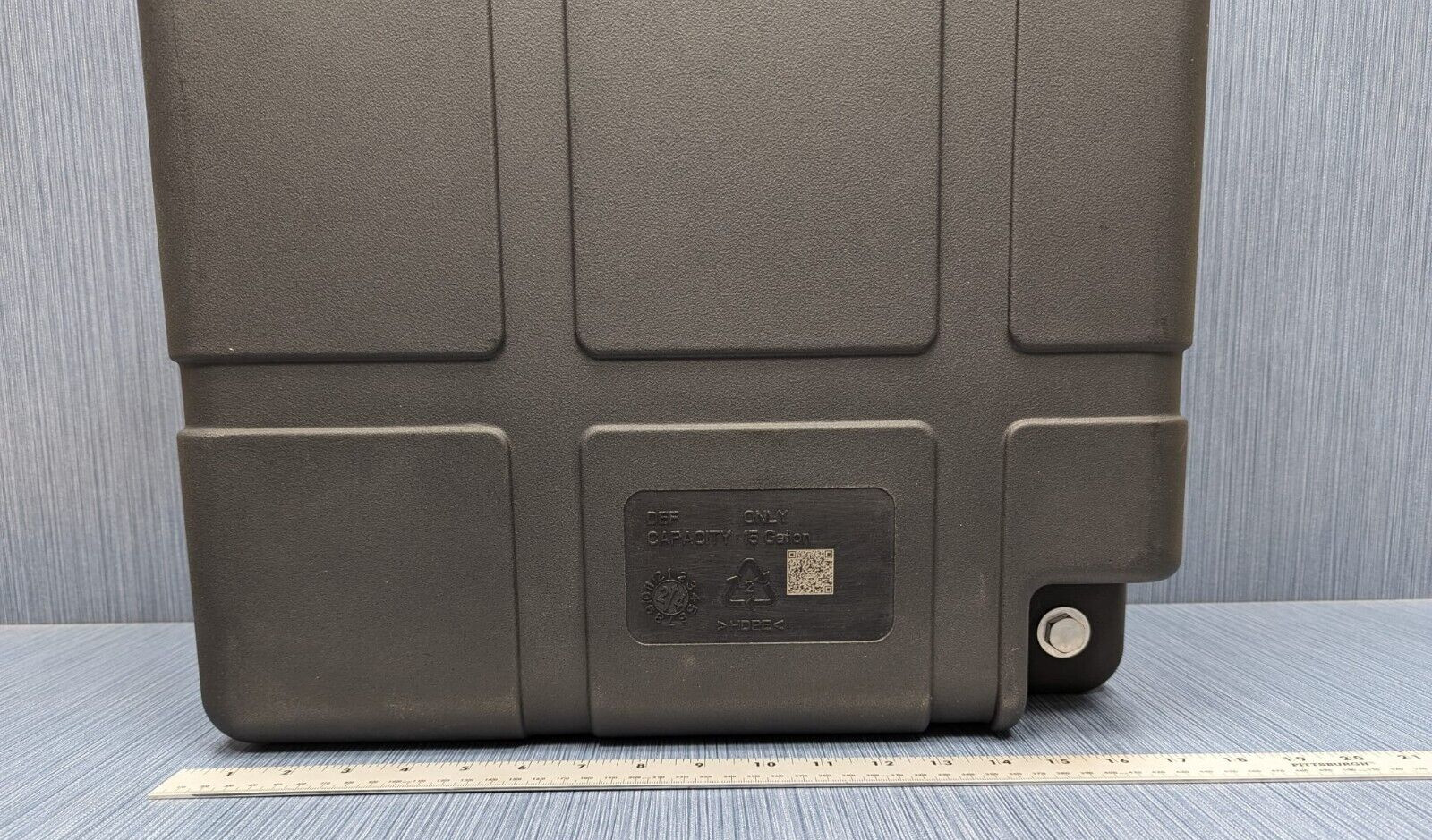 Cummins DEF 15 Gal Urea Tank A065K884 5510459 DIESEL EXH. FLUID HEADER 5513910