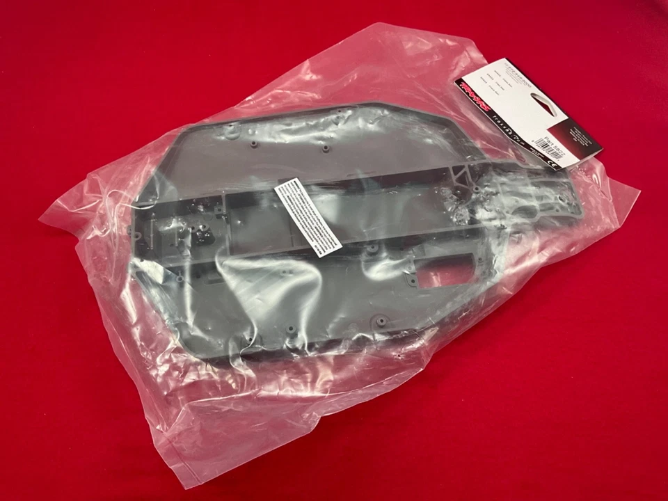 Traxxas 5822  Slash Chassis plate gray  tub XL-5 VXL 2wd TRA5822 replacement - Image 2 of 3