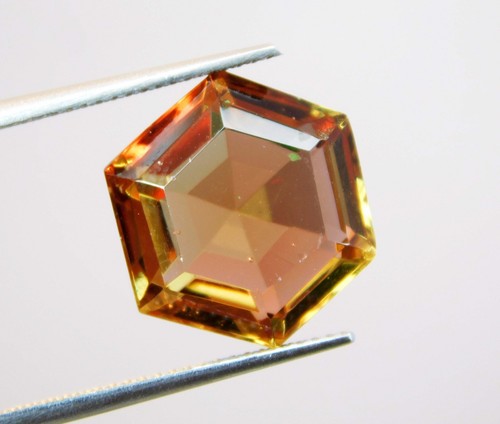 Certified 9.80 Ct Natural Ultra Rare Color Change Zultanite Loose Gemstone - Picture 5 of 7