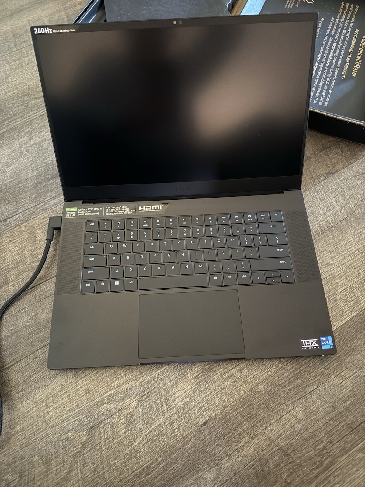 Razer Blade 15 : NVIDIA GeForce RTX 3080 Ti - Intel I7-12800H 14-Core