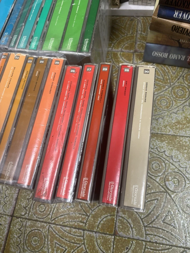 M BIBLIOTECA STORICA - IL GIORNALE -COLLANA COMPLETA DA 1 A 30 Box - Immagine 2 di 4