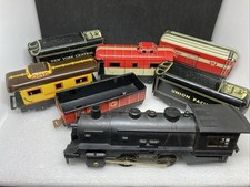 Marx Mechanical wind-up Train Set Tin Litho 6 cars with engine, allen key incl